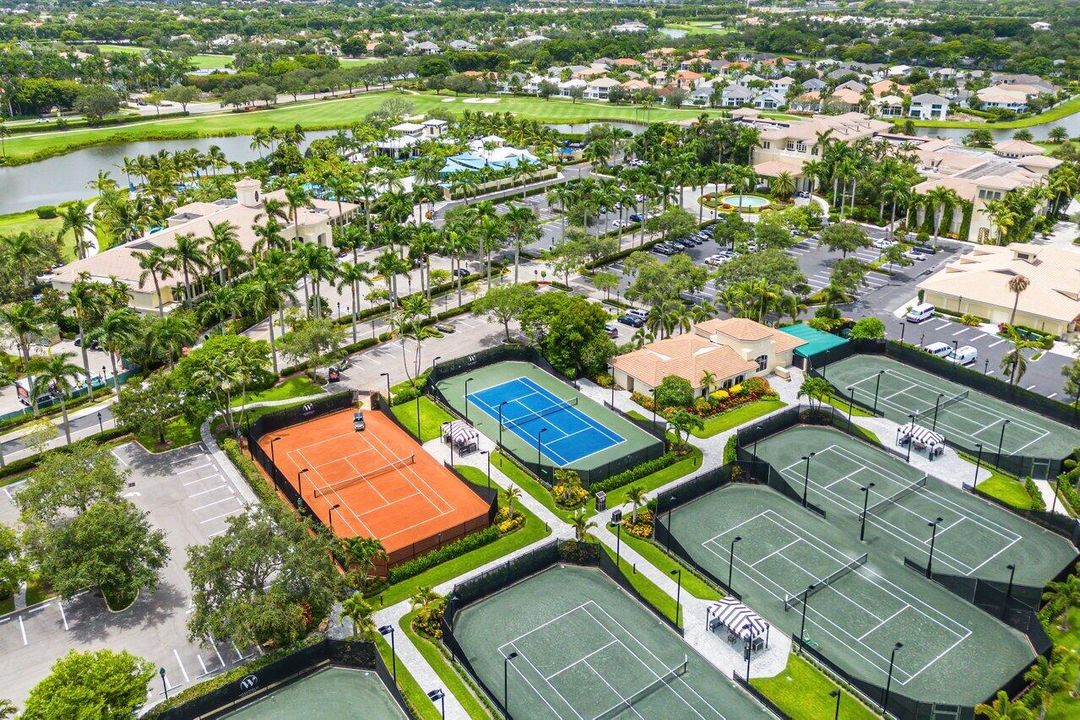 На продажу: $775,000 (3 спален, 2 ванн, 1965 Квадратных фут)