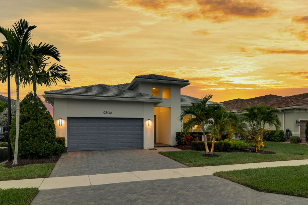 待售: $599,000 (3 贝兹, 2 浴室, 1932 平方英尺)