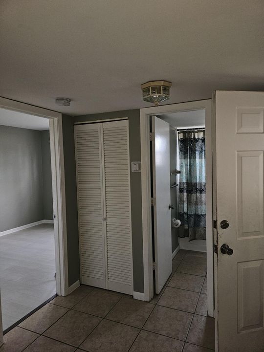 For Sale: $169,900 (2 beds, 2 baths, 782 Square Feet)