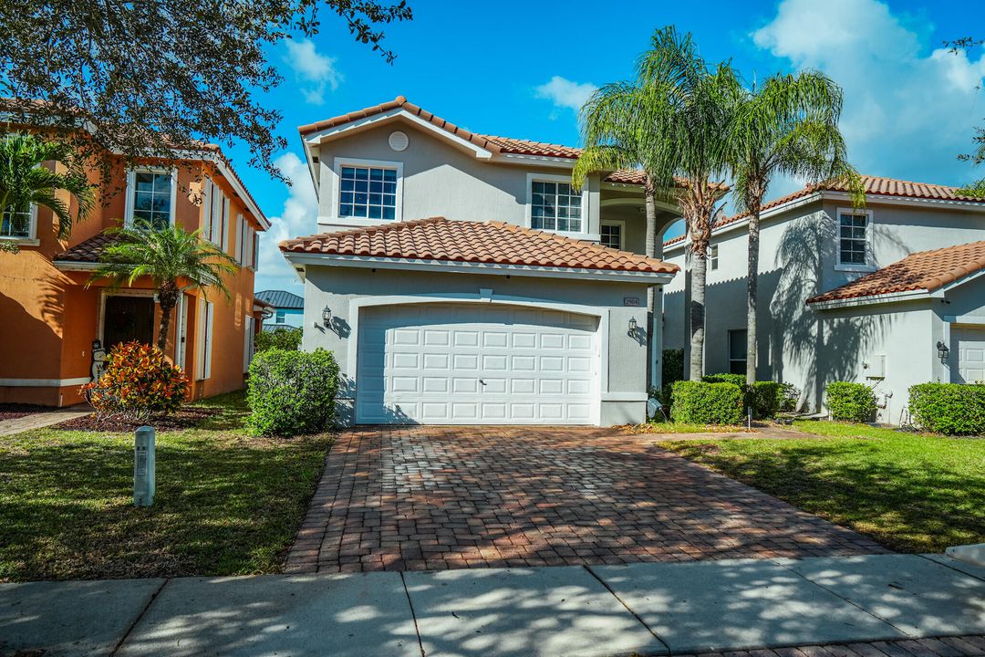 For Rent: $3,200 (4 beds, 2 baths, 2456 Square Feet)