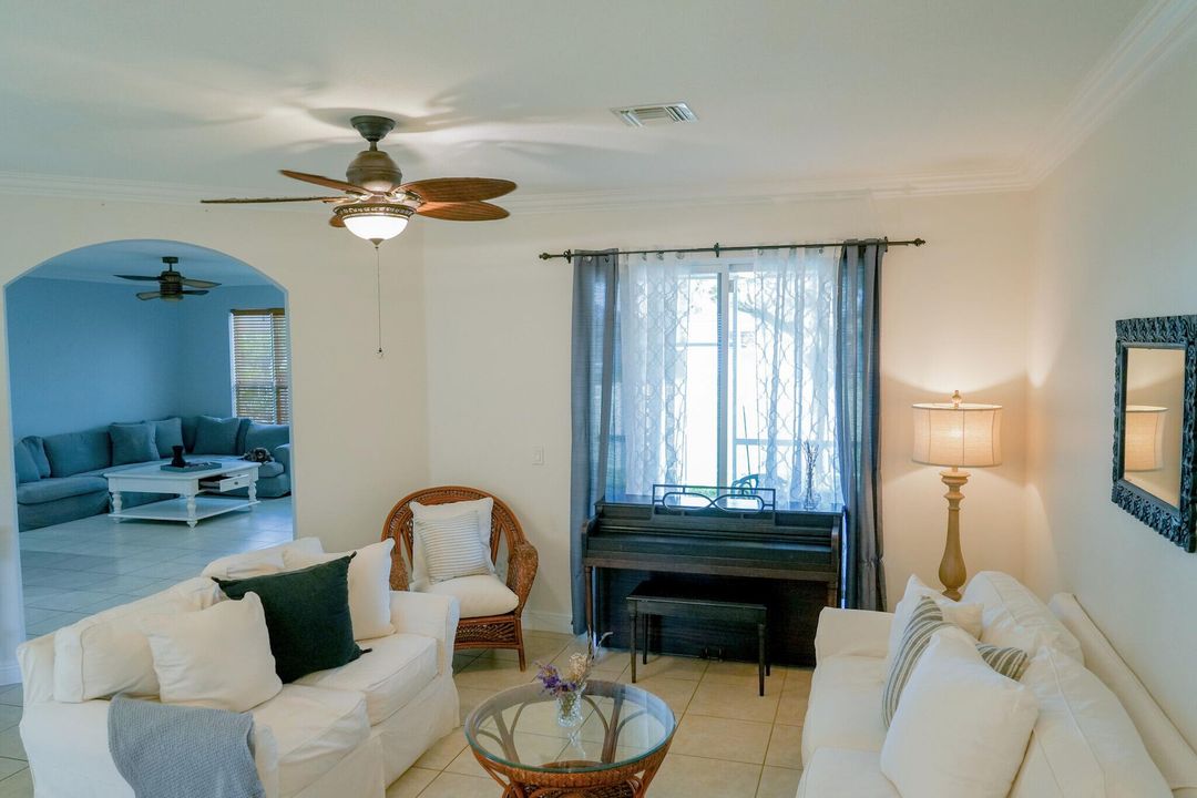 For Rent: $3,200 (4 beds, 2 baths, 2456 Square Feet)