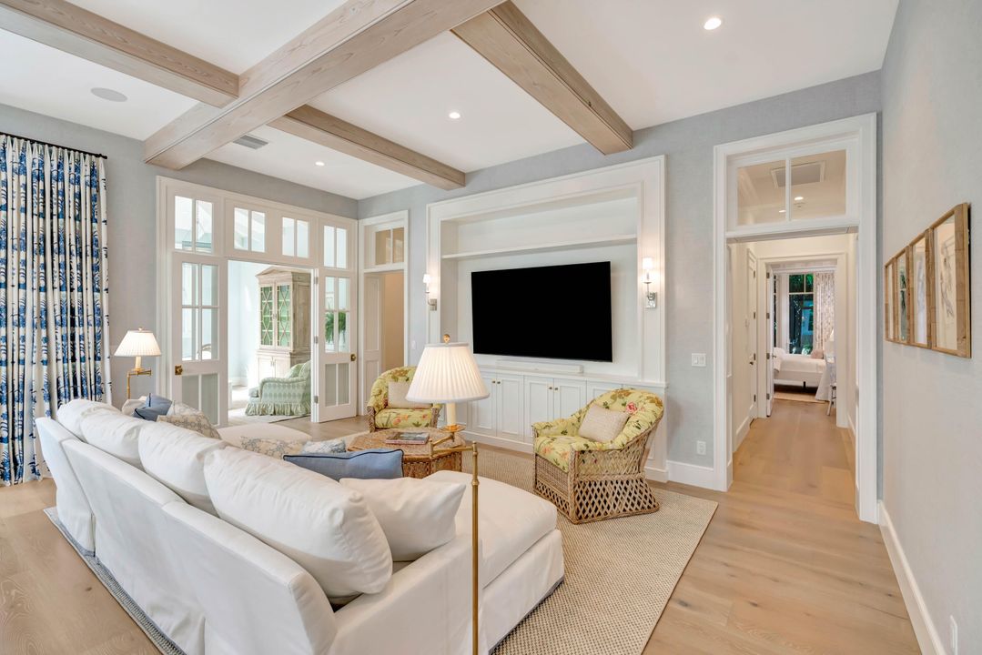 En Venta: $4,495,000 (4 camas, 4 baños, 3800 Pies cuadrados)