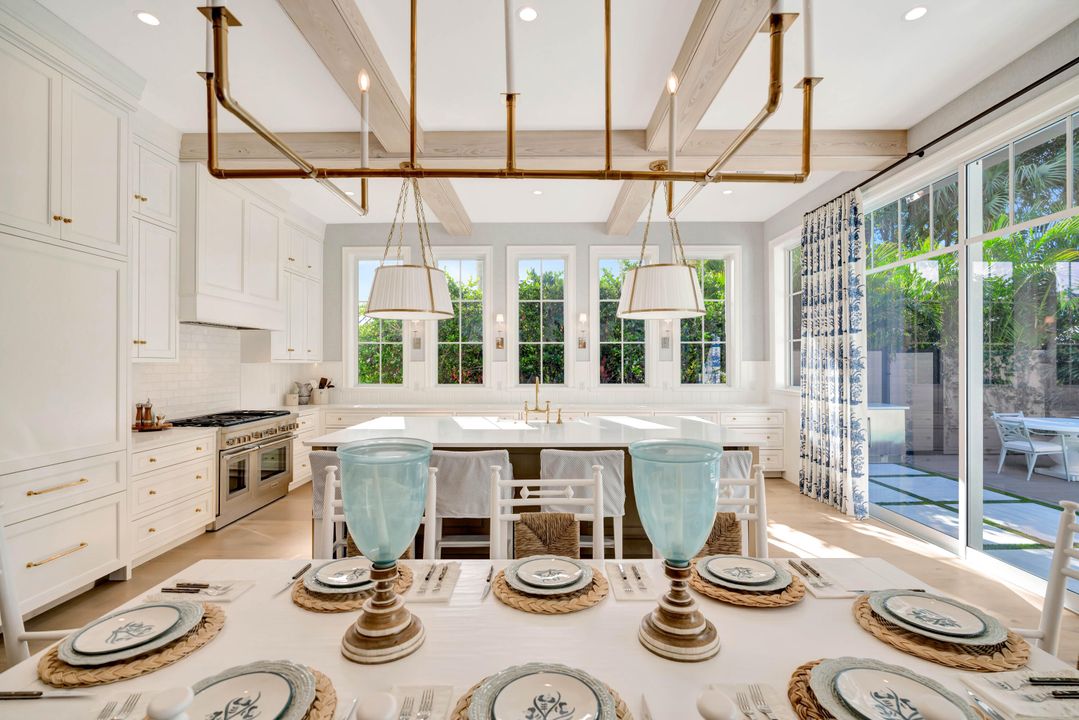 En Venta: $4,495,000 (4 camas, 4 baños, 3800 Pies cuadrados)