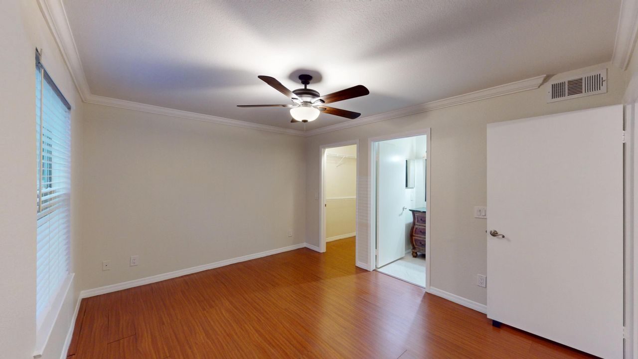 En Renta: $2,150 (2 camas, 2 baños, 946 Pies cuadrados)