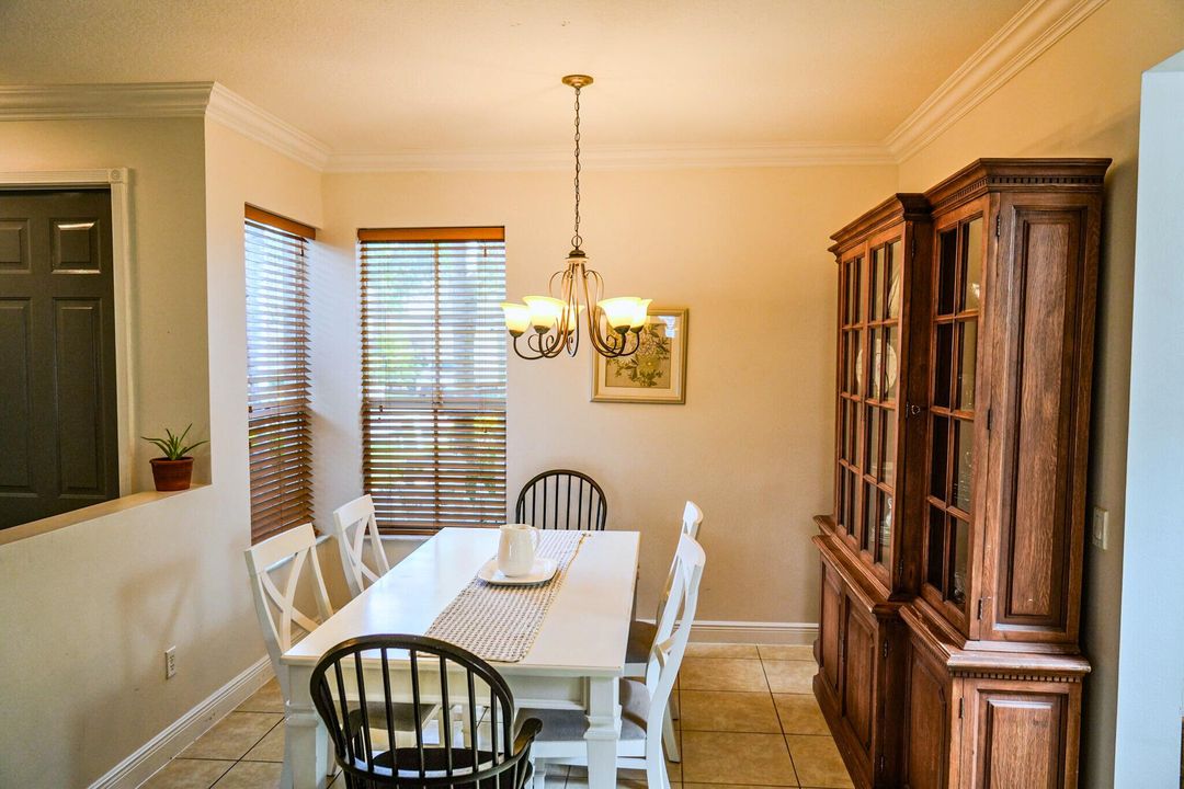 For Rent: $3,200 (4 beds, 2 baths, 2456 Square Feet)