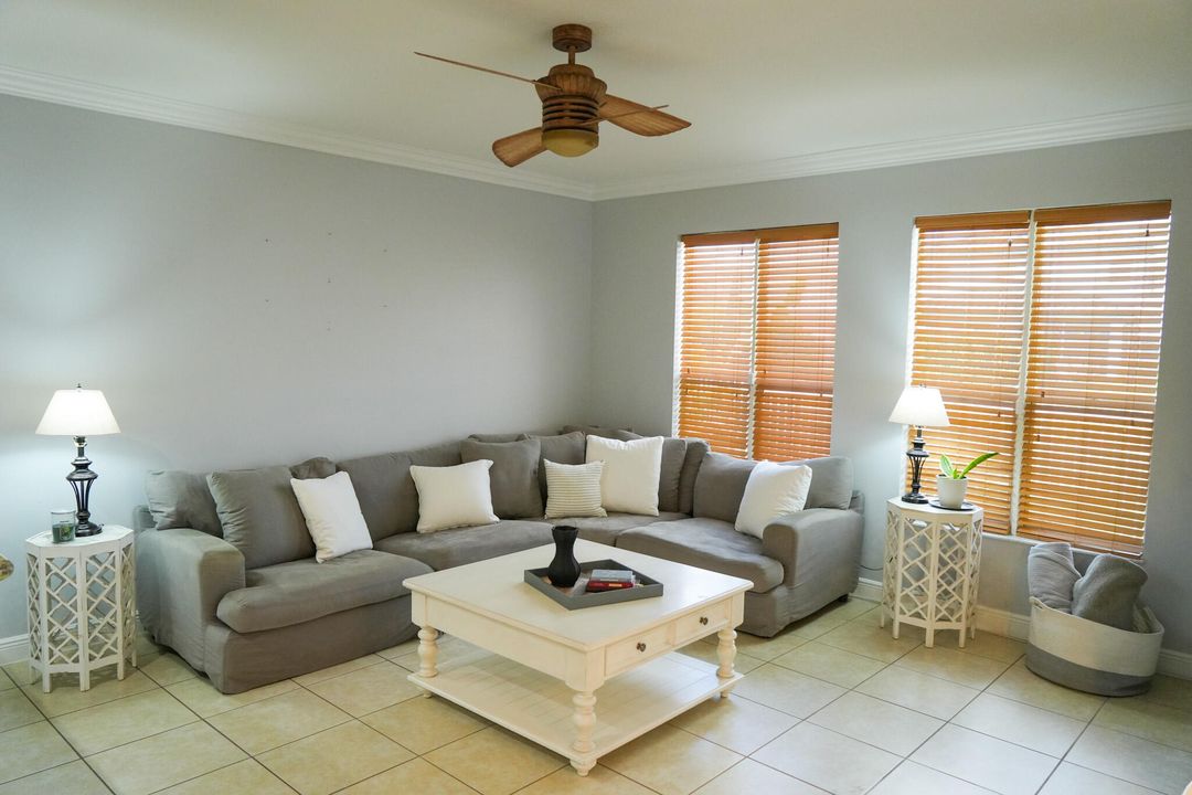 For Rent: $3,200 (4 beds, 2 baths, 2456 Square Feet)