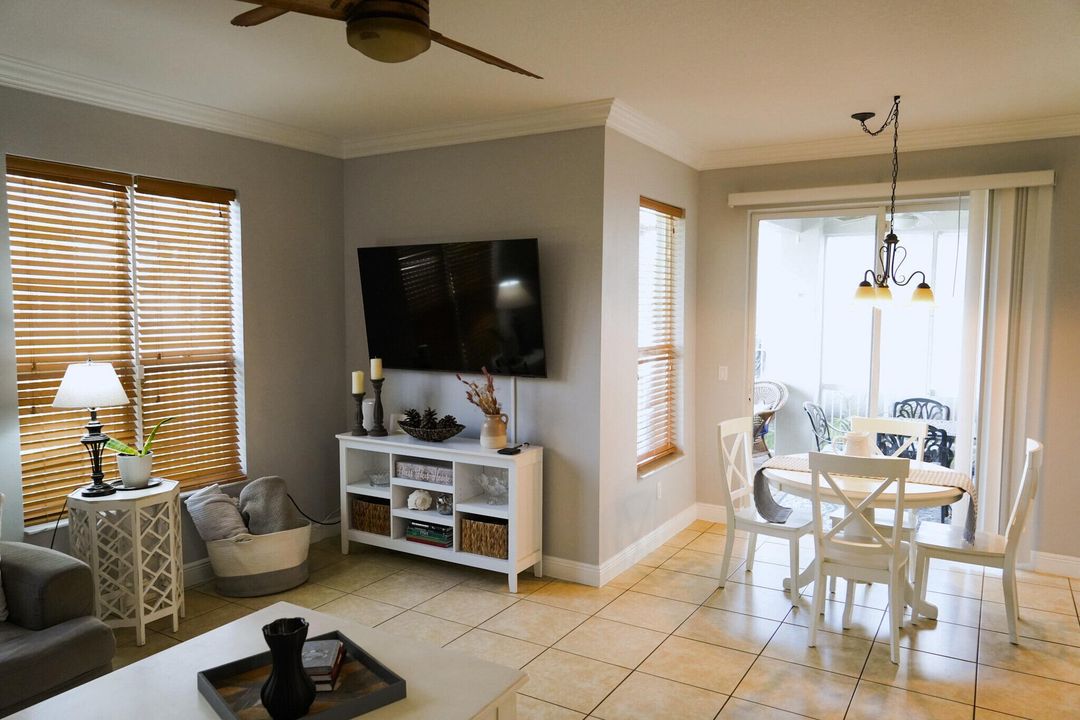 For Rent: $3,200 (4 beds, 2 baths, 2456 Square Feet)