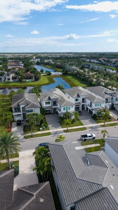 En Venta: $3,500,000 (6 camas, 7 baños, 5799 Pies cuadrados)