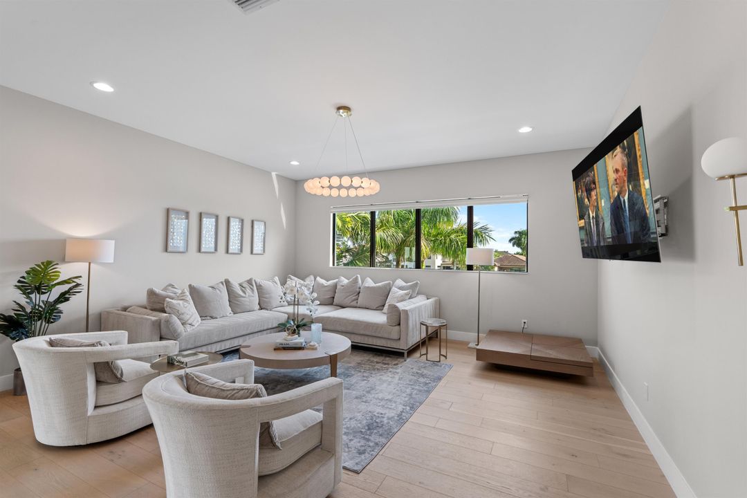 En Venta: $3,500,000 (6 camas, 7 baños, 5799 Pies cuadrados)