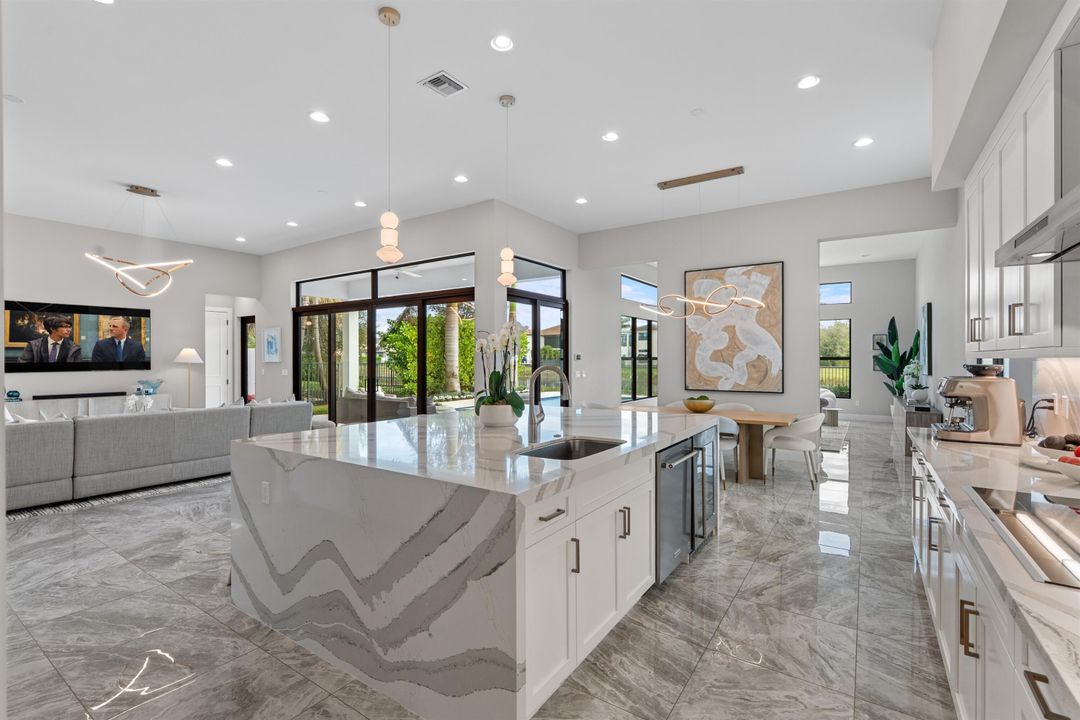 En Venta: $3,500,000 (6 camas, 7 baños, 5799 Pies cuadrados)