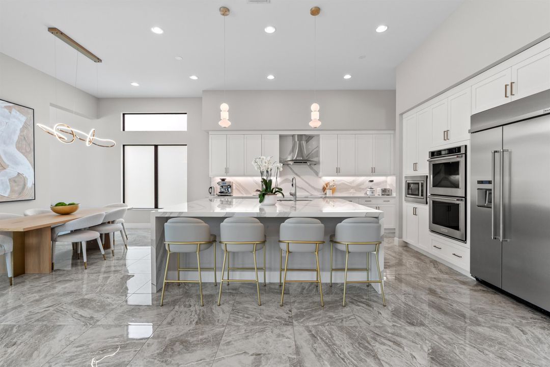 En Venta: $3,500,000 (6 camas, 7 baños, 5799 Pies cuadrados)