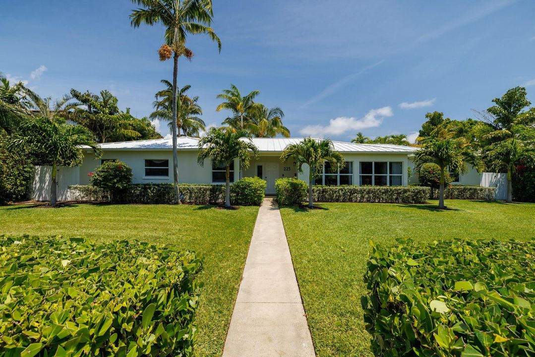 出租: $20,000 (3 贝兹, 3 浴室, 2087 平方英尺)