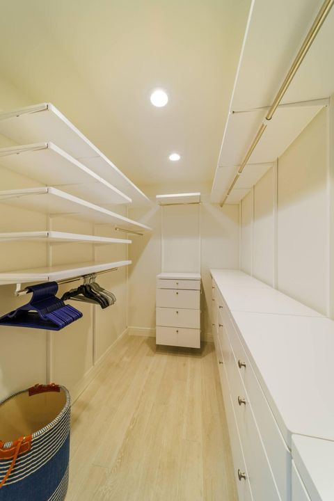 出租: $20,000 (3 贝兹, 3 浴室, 2087 平方英尺)