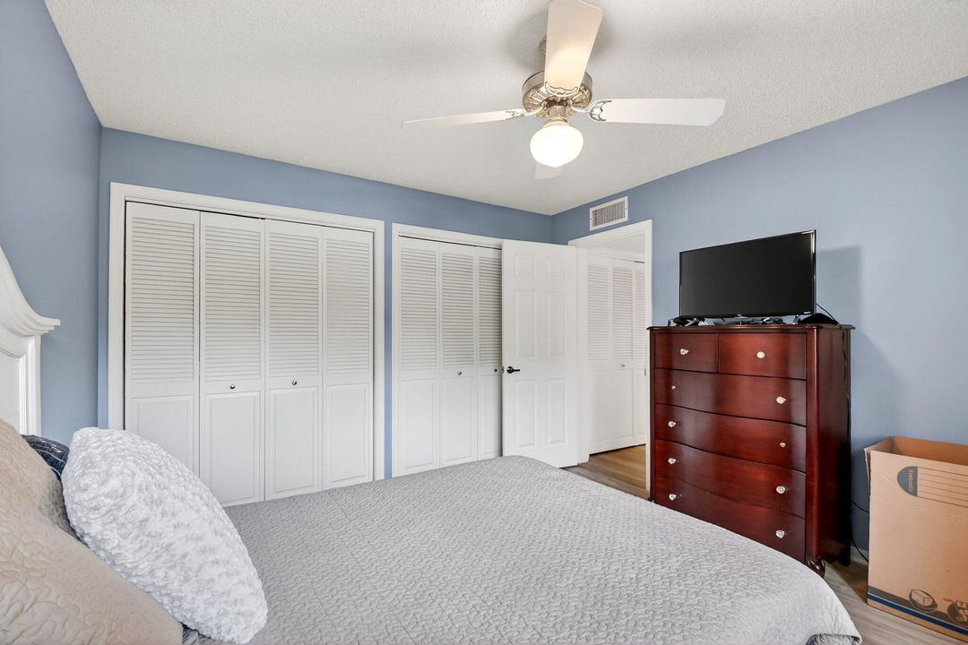 For Sale: $210,000 (2 beds, 2 baths, 1424 Square Feet)