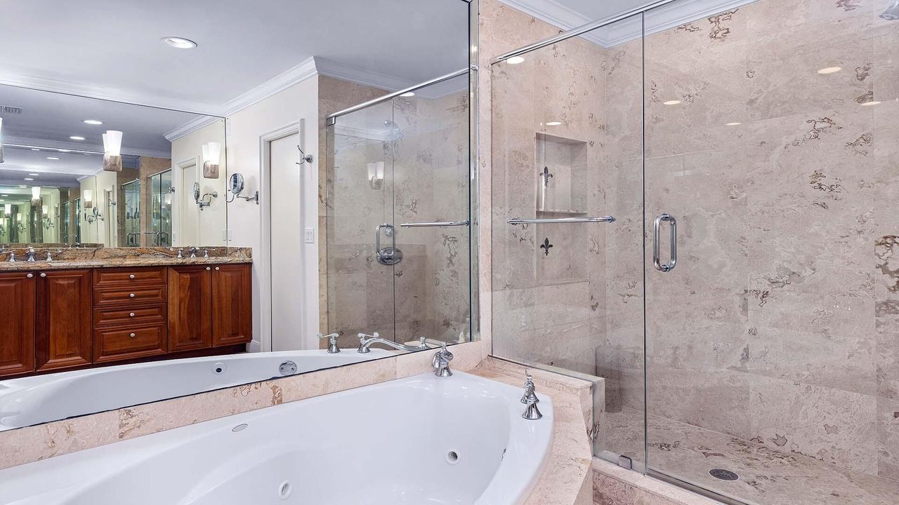 For Sale: $4,999,500 (4 beds, 3 baths, 3080 Square Feet)