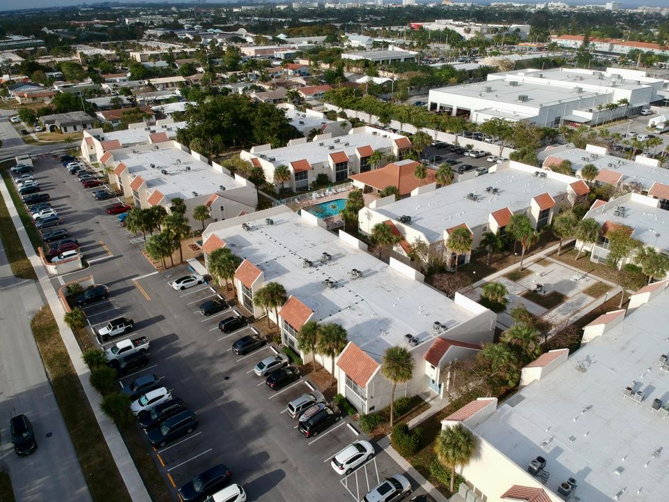 待售: $225,000 (2 贝兹, 2 浴室, 1000 平方英尺)