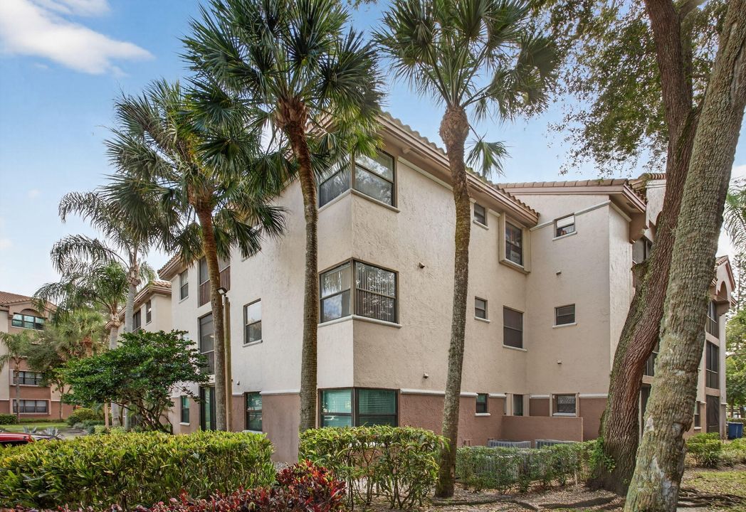 На продажу: $329,000 (3 спален, 2 ванн, 1392 Квадратных фут)