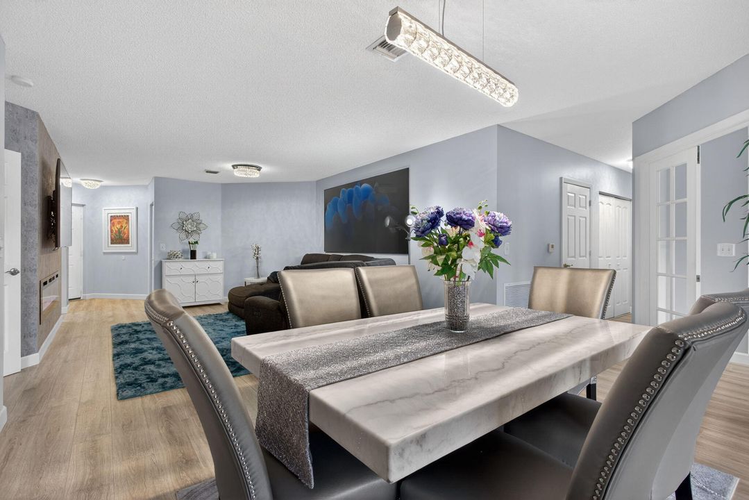 На продажу: $329,000 (3 спален, 2 ванн, 1392 Квадратных фут)