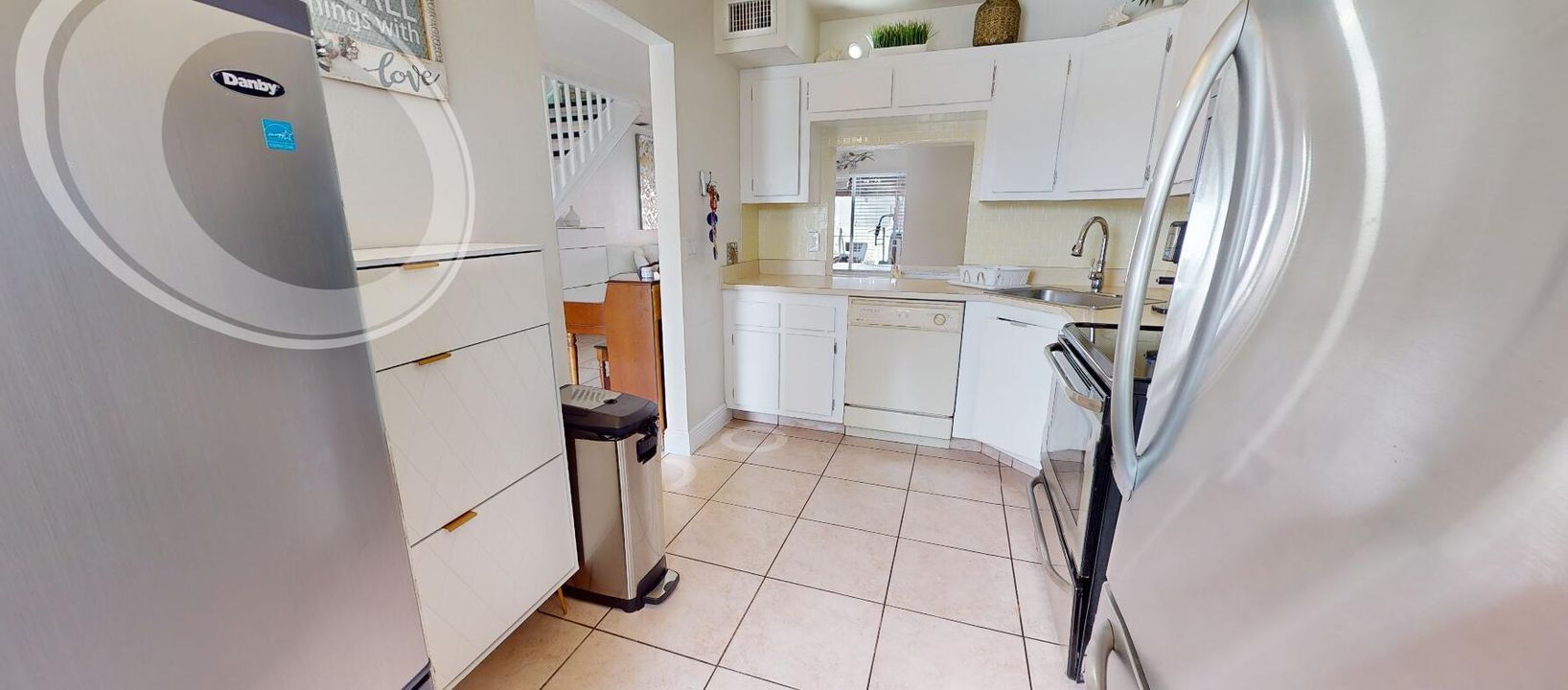 For Sale: $295,000 (2 beds, 2 baths, 1195 Square Feet)