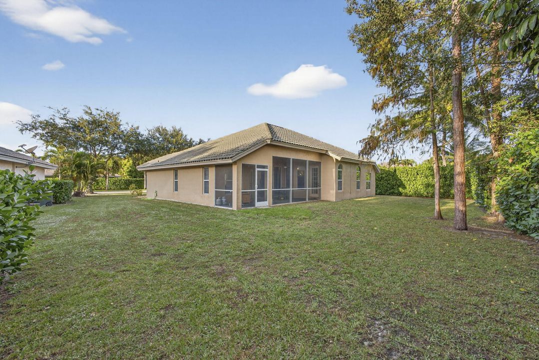 For Rent: $3,750 (3 beds, 2 baths, 1650 Square Feet)