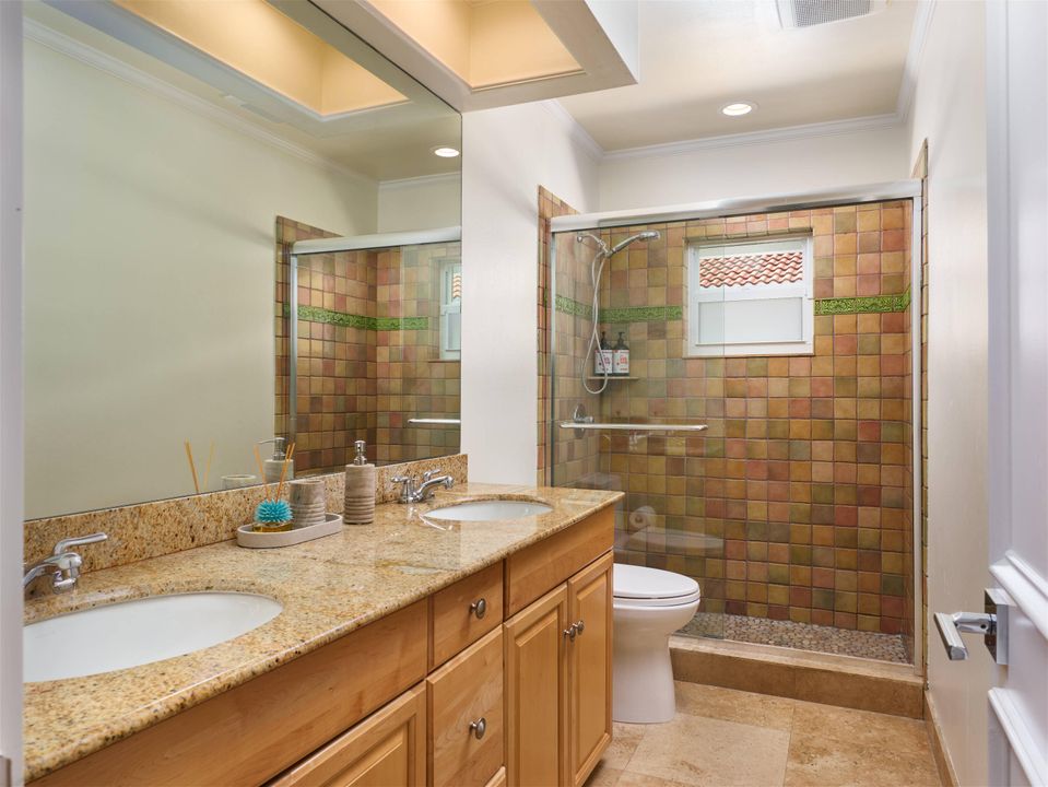 En Venta: $3,395,000 (5 camas, 3 baños, 3126 Pies cuadrados)