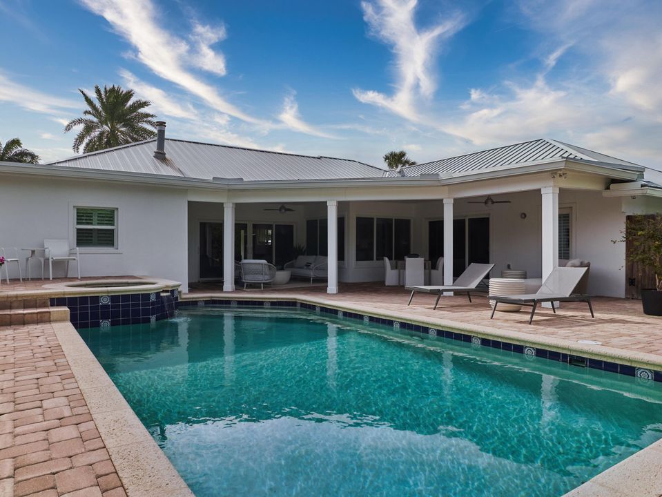 En Venta: $3,395,000 (5 camas, 3 baños, 3126 Pies cuadrados)