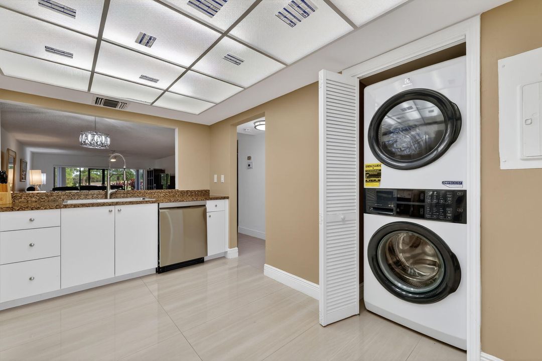 待售: $164,900 (2 贝兹, 2 浴室, 1417 平方英尺)