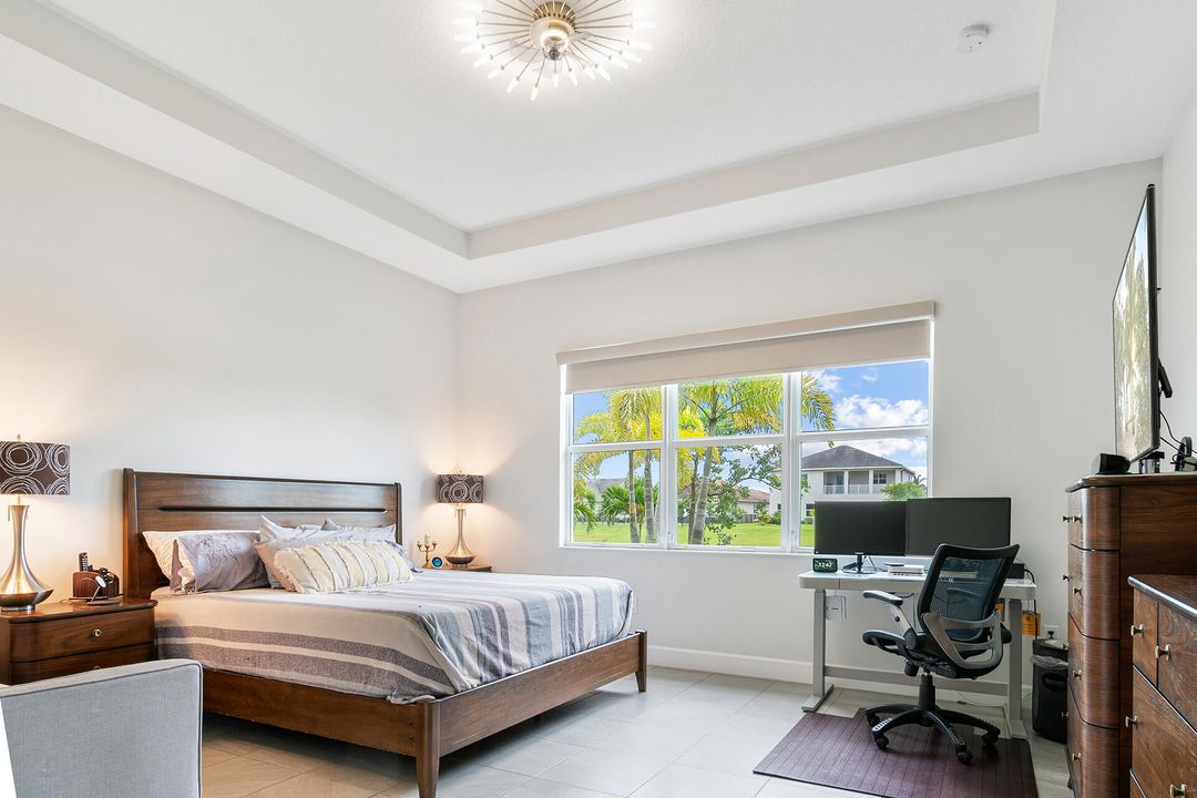 For Sale: $739,900 (3 beds, 3 baths, 2770 Square Feet)