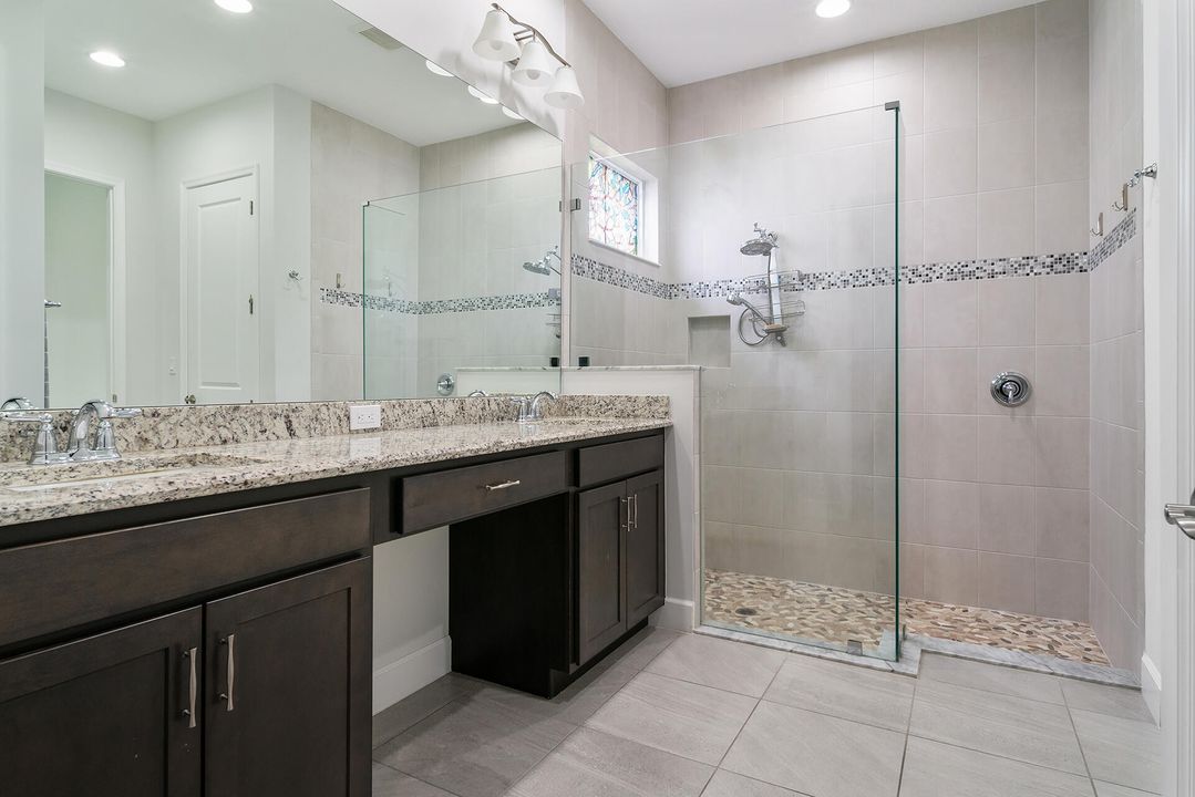 For Sale: $739,900 (3 beds, 3 baths, 2770 Square Feet)