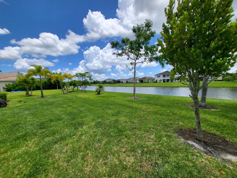 For Sale: $739,900 (3 beds, 3 baths, 2770 Square Feet)