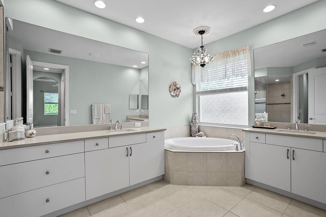 For Sale: $729,000 (3 beds, 2 baths, 2621 Square Feet)