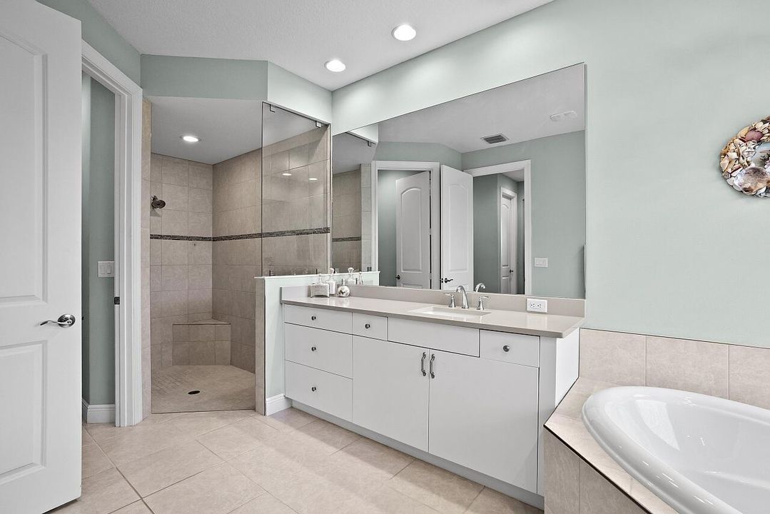 For Sale: $729,000 (3 beds, 2 baths, 2621 Square Feet)