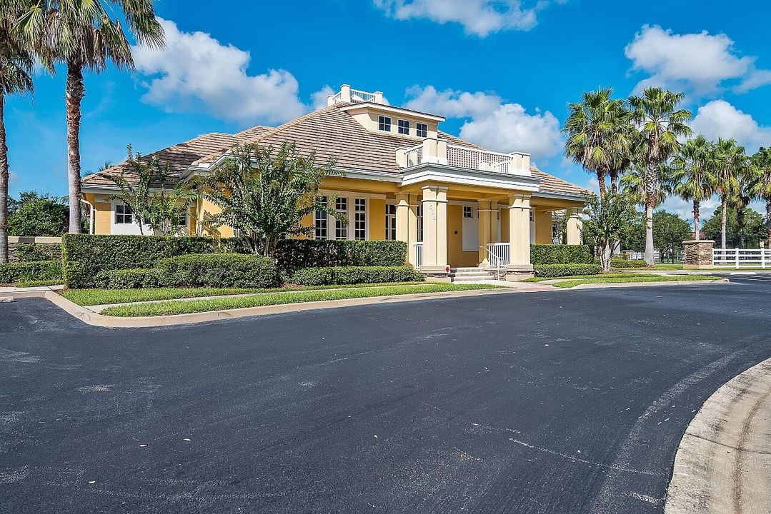 For Sale: $729,000 (3 beds, 2 baths, 2621 Square Feet)