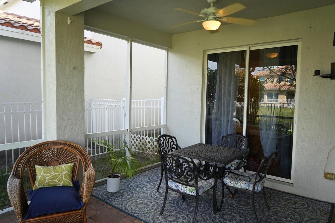 For Rent: $3,200 (4 beds, 2 baths, 2456 Square Feet)