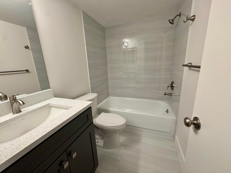 待售: $310,000 (2 贝兹, 2 浴室, 1000 平方英尺)