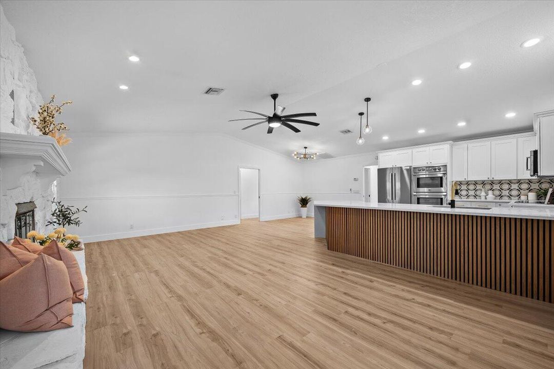 待售: $895,000 (3 贝兹, 2 浴室, 2236 平方英尺)