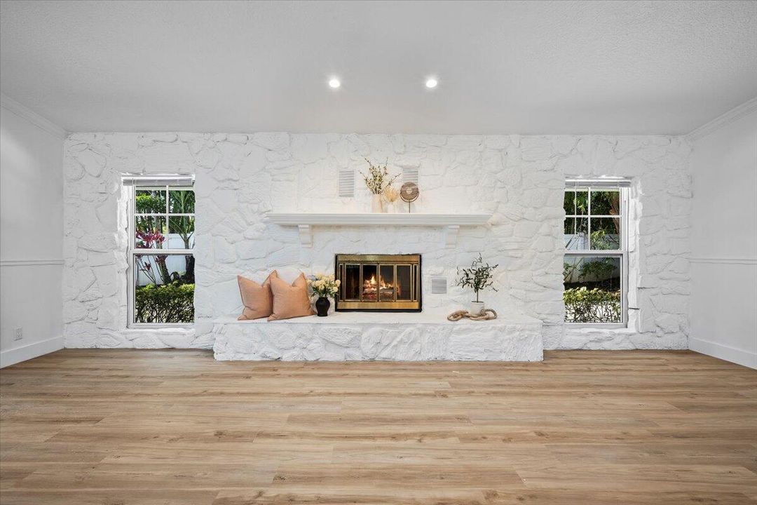 待售: $895,000 (3 贝兹, 2 浴室, 2236 平方英尺)