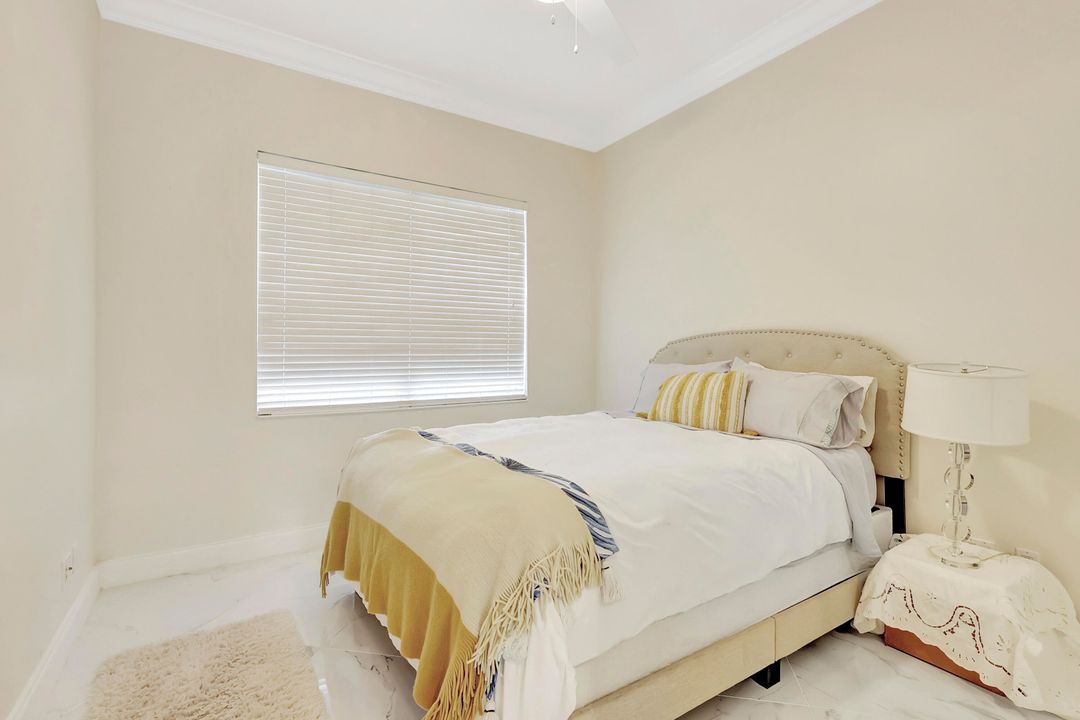 For Rent: $3,300 (3 beds, 3 baths, 2487 Square Feet)