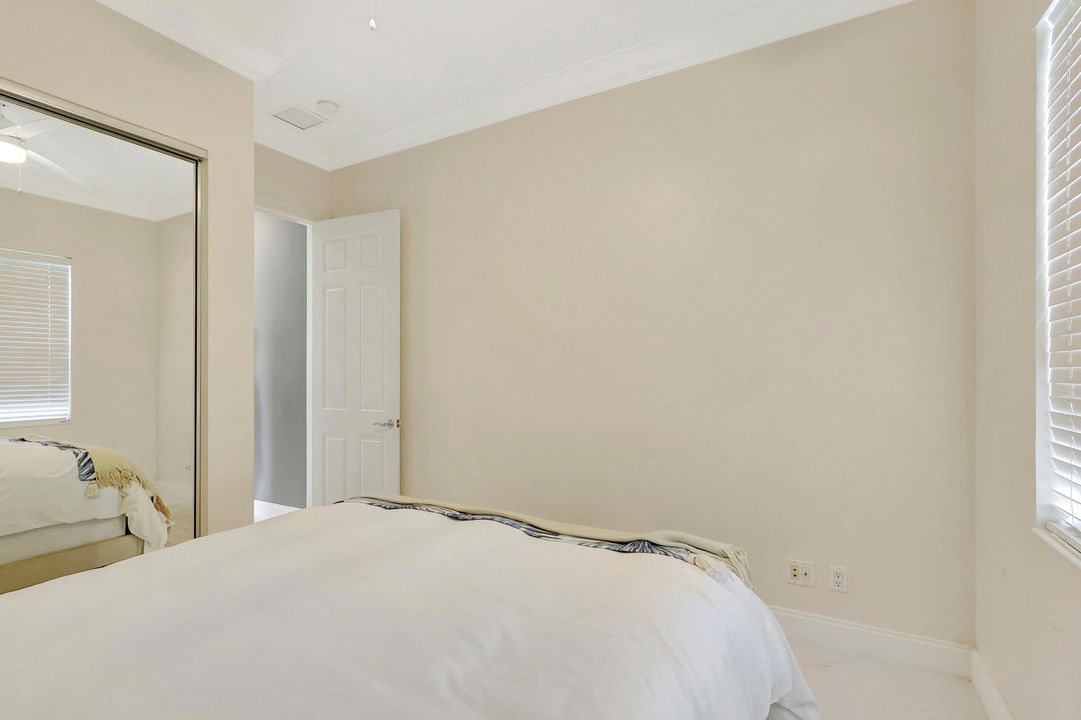 For Rent: $3,300 (3 beds, 3 baths, 2487 Square Feet)