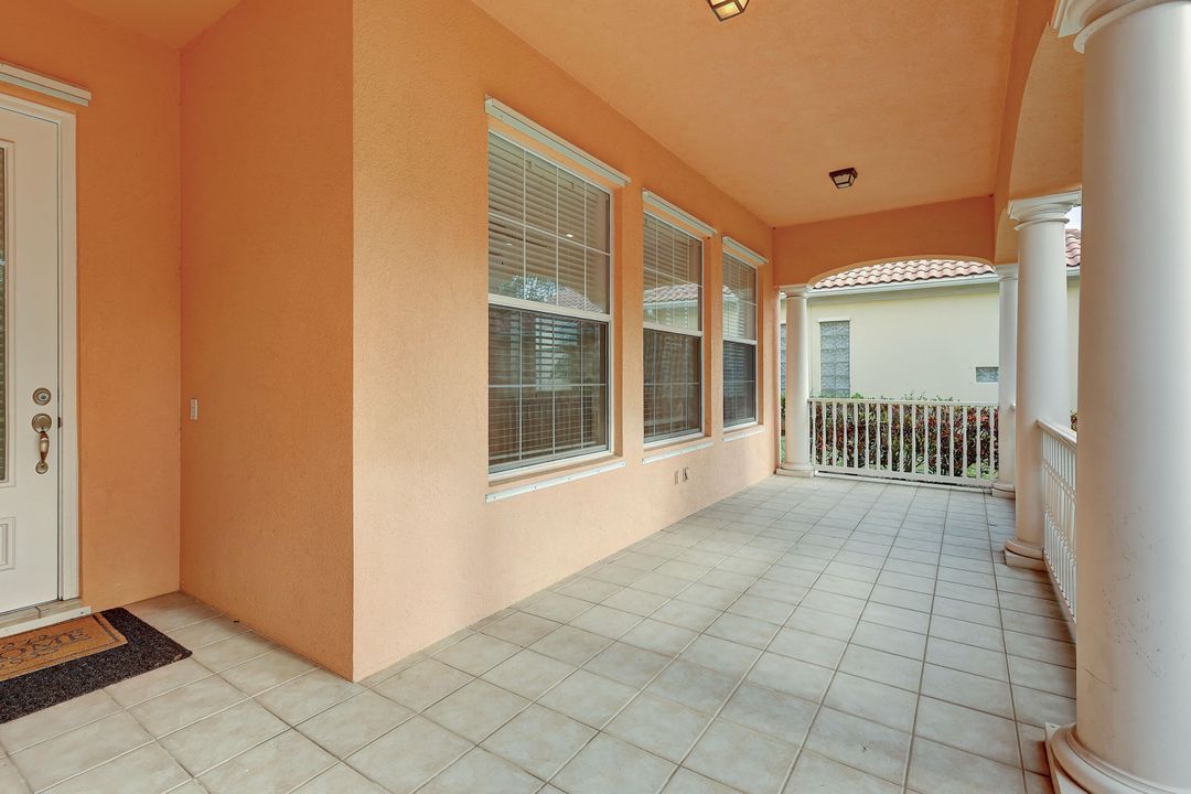 For Rent: $3,300 (3 beds, 3 baths, 2487 Square Feet)