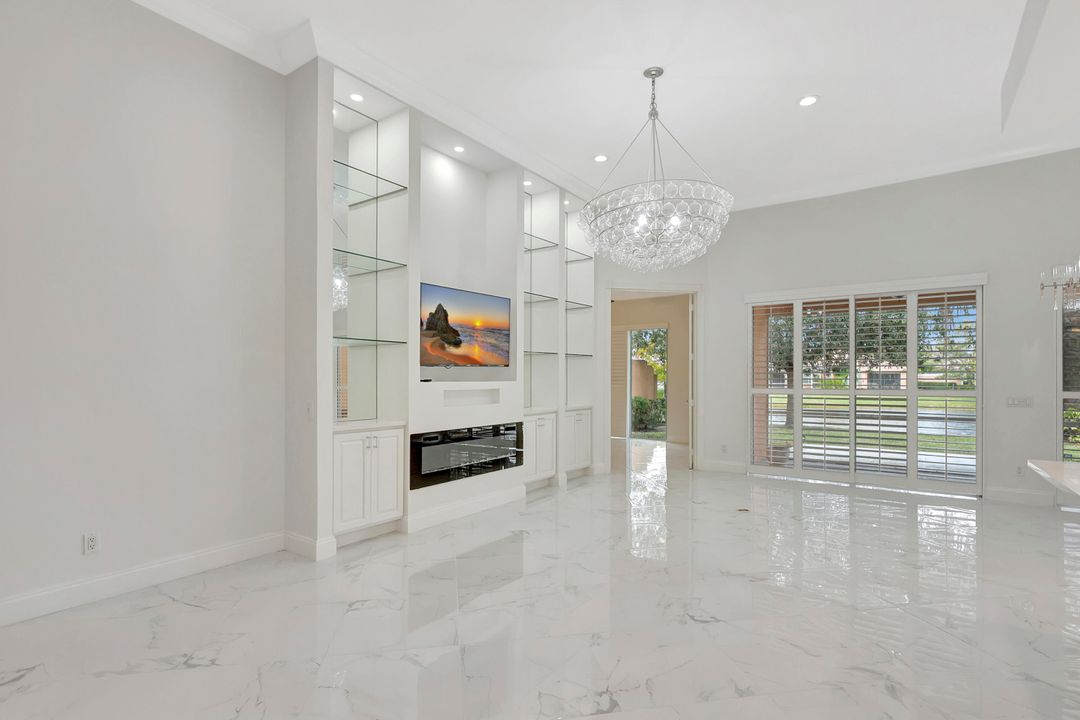 For Rent: $3,300 (3 beds, 3 baths, 2487 Square Feet)