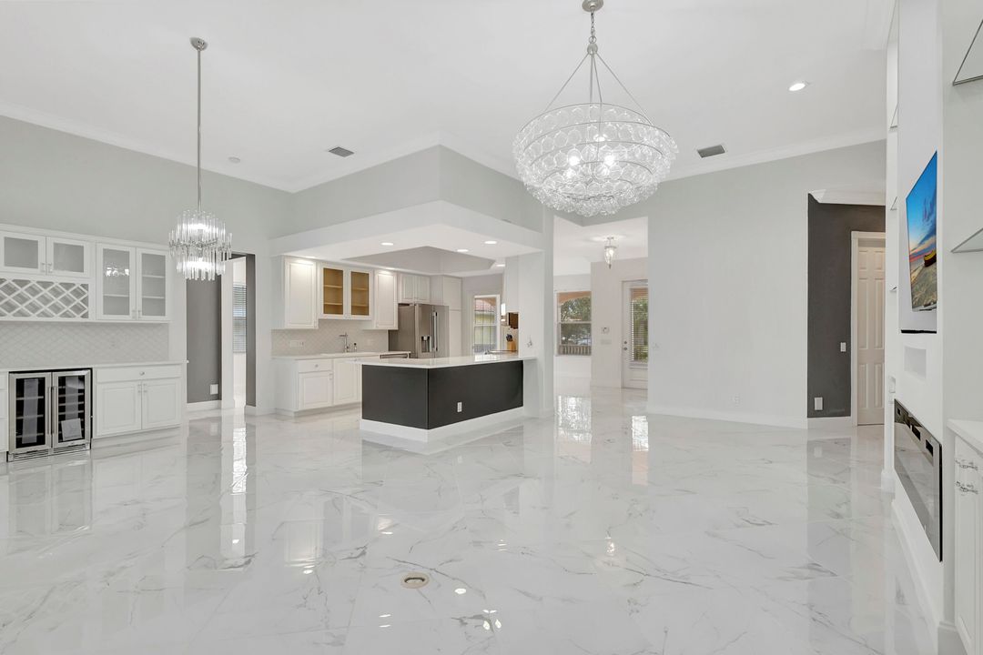 For Rent: $3,300 (3 beds, 3 baths, 2487 Square Feet)