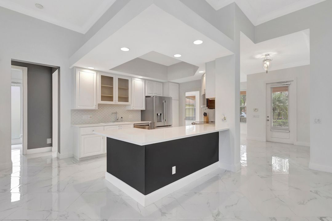 For Rent: $3,300 (3 beds, 3 baths, 2487 Square Feet)