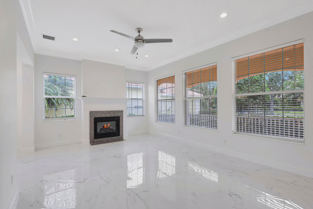 For Rent: $3,300 (3 beds, 3 baths, 2487 Square Feet)