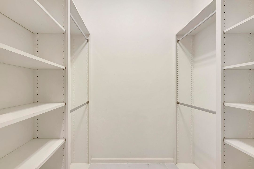 For Rent: $3,300 (3 beds, 3 baths, 2487 Square Feet)