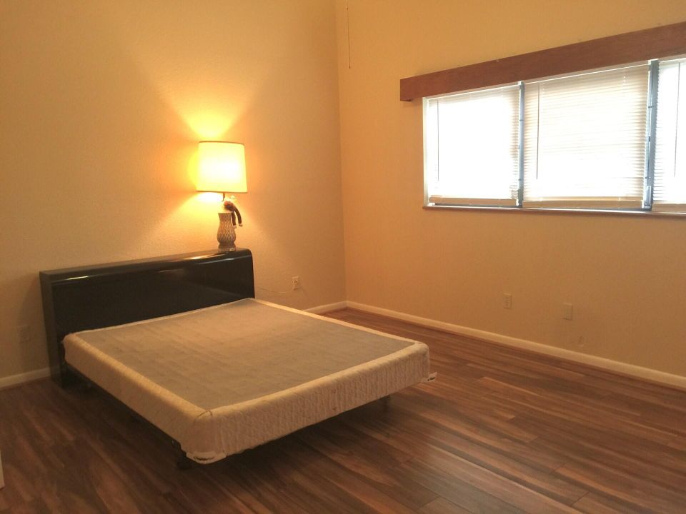 For Sale: $549,000 (4 beds, 3 baths, 1548 Square Feet)