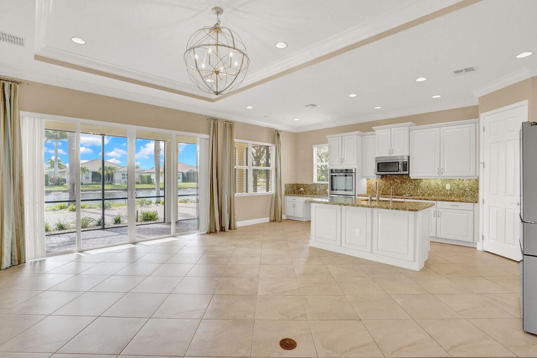 For Sale: $695,000 (4 beds, 2 baths, 2287 Square Feet)