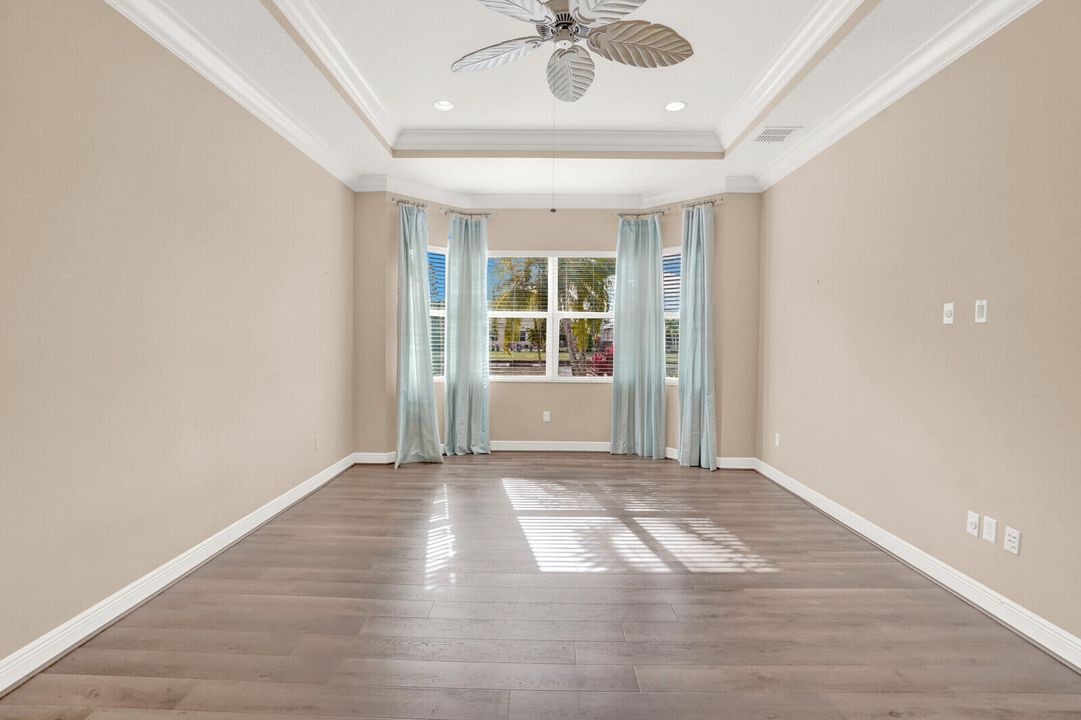 For Sale: $695,000 (4 beds, 2 baths, 2287 Square Feet)