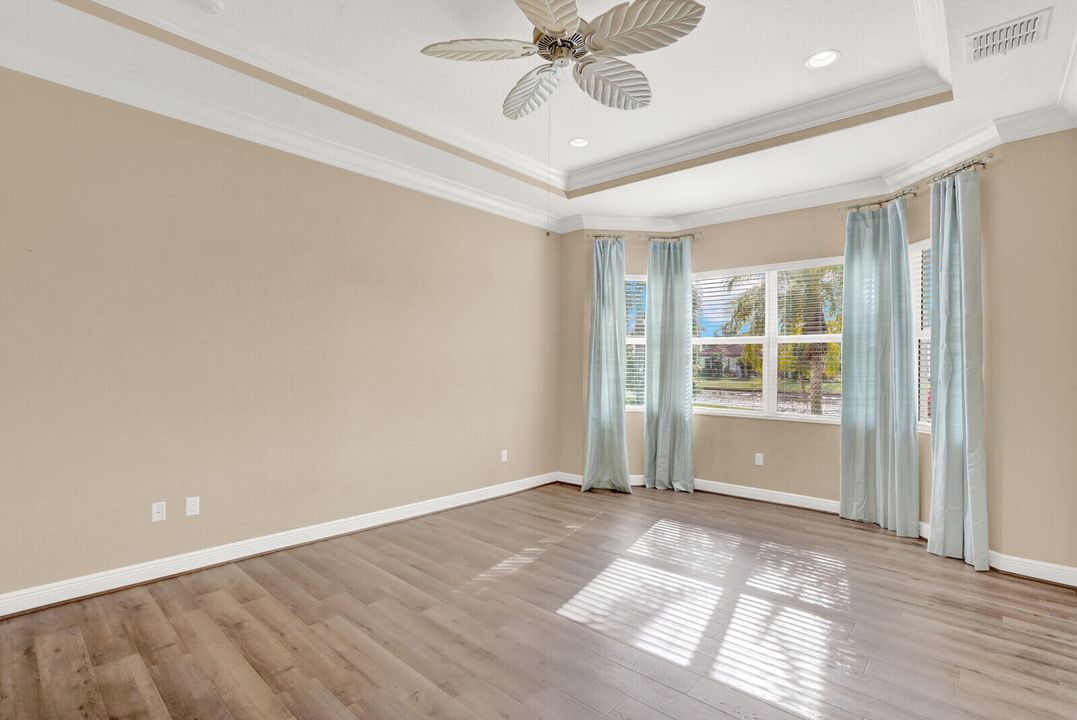 For Sale: $695,000 (4 beds, 2 baths, 2287 Square Feet)