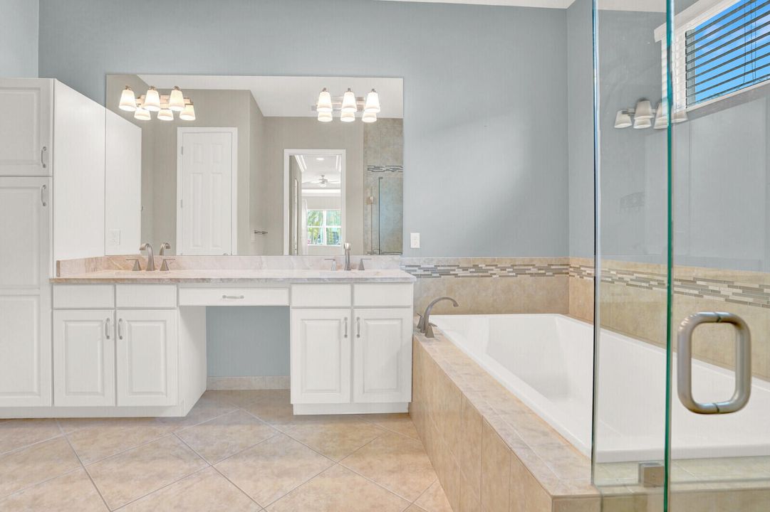 For Sale: $695,000 (4 beds, 2 baths, 2287 Square Feet)